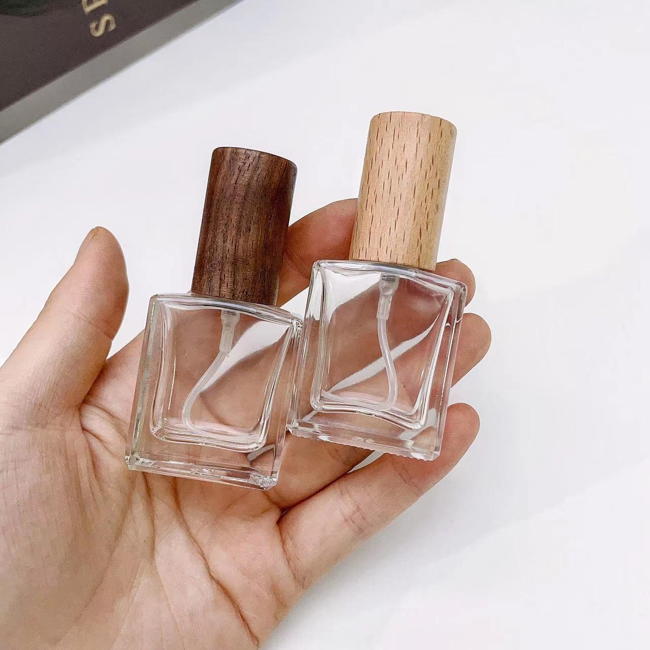 Oud Perfume Spray - 10ml Transparent Thick Glass Perfume Spray